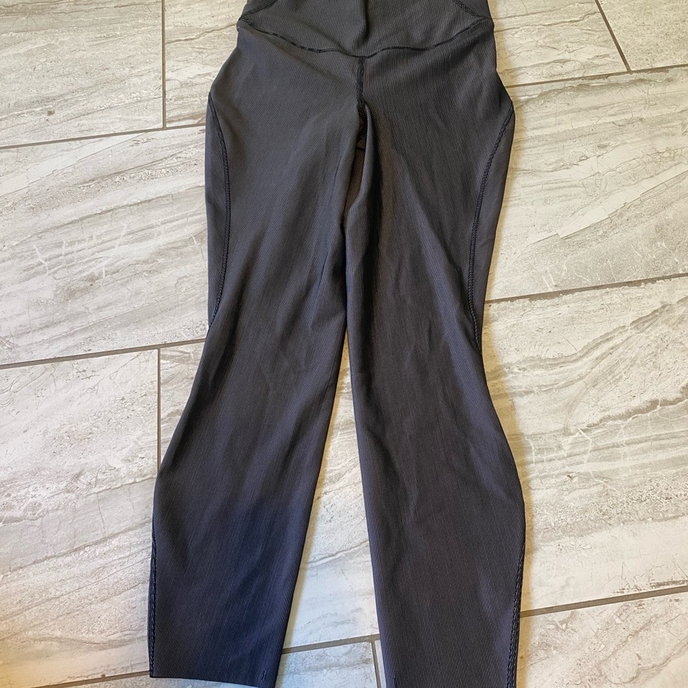Lululemon Base Pace High-rise crop legging size 8